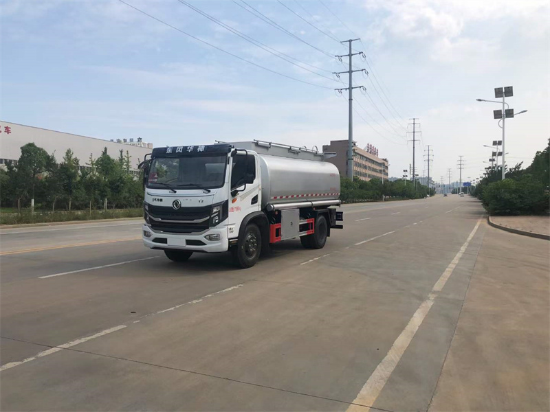 東風(fēng)T3華神12方供液車(chē)