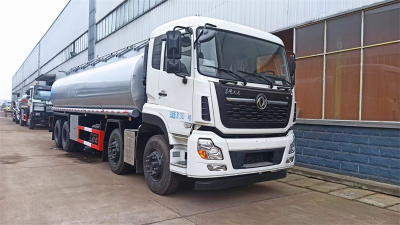 東風(fēng)天龍前四后八供液車(chē)