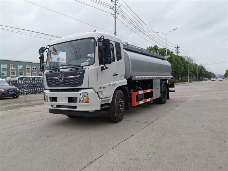 東風(fēng)天錦16方減水劑運(yùn)輸車(chē)